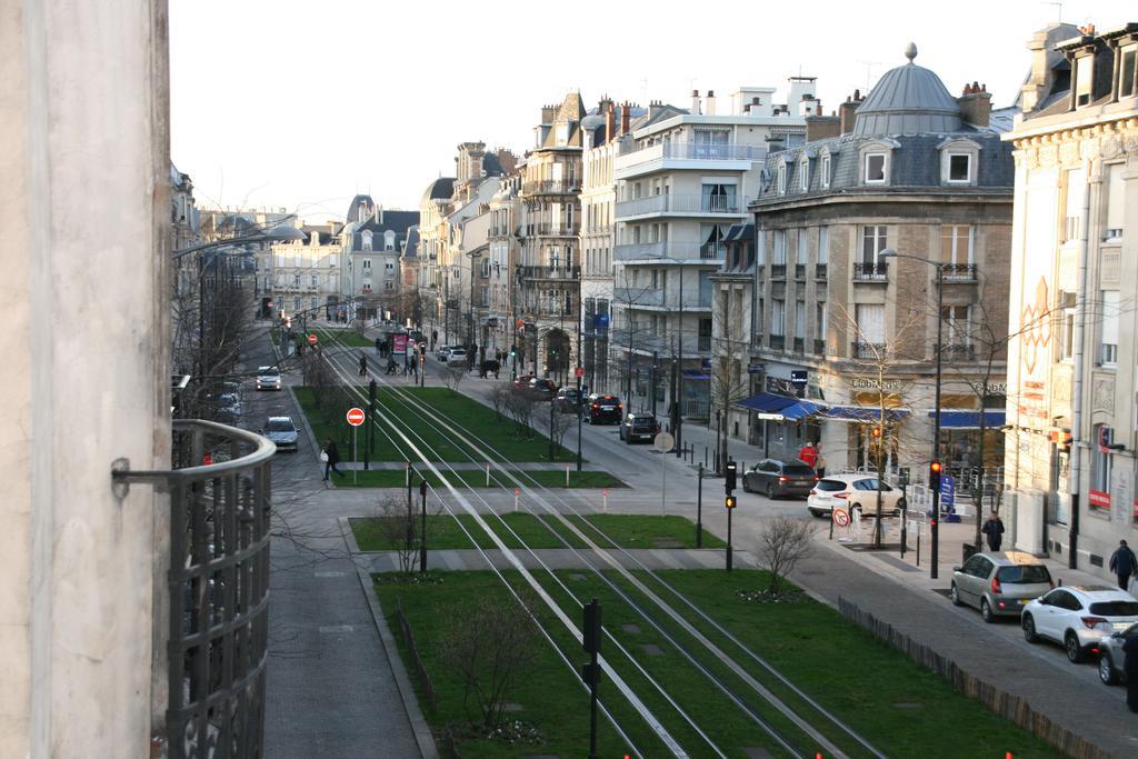 Appartamento Les Berceaux De La Cathedrale Reims Esterno foto